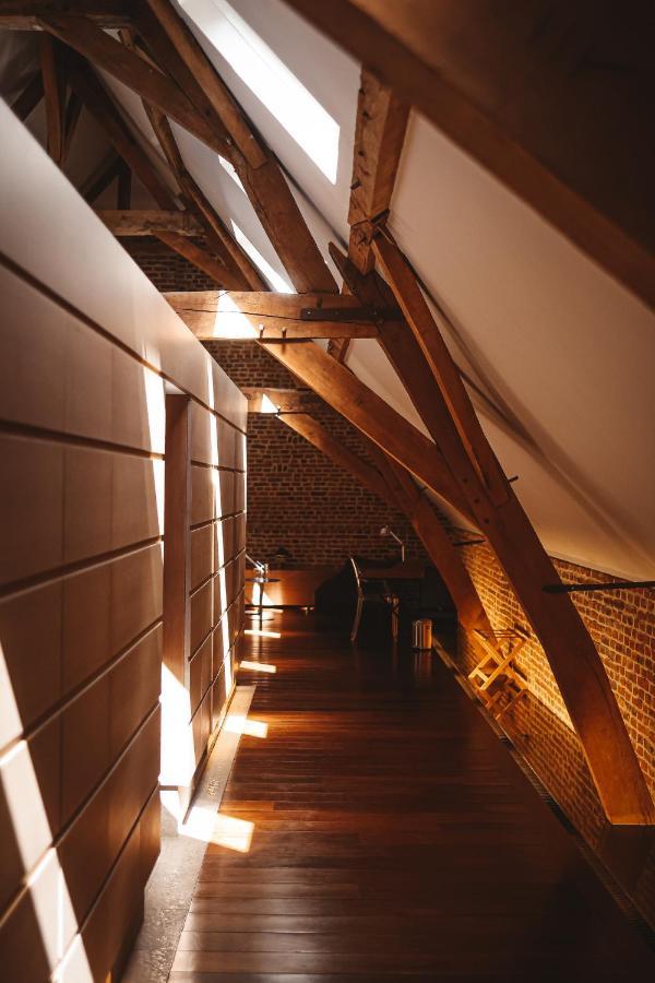 恩纳里山林小屋住宿加早餐旅馆 Loupoigne 外观 照片